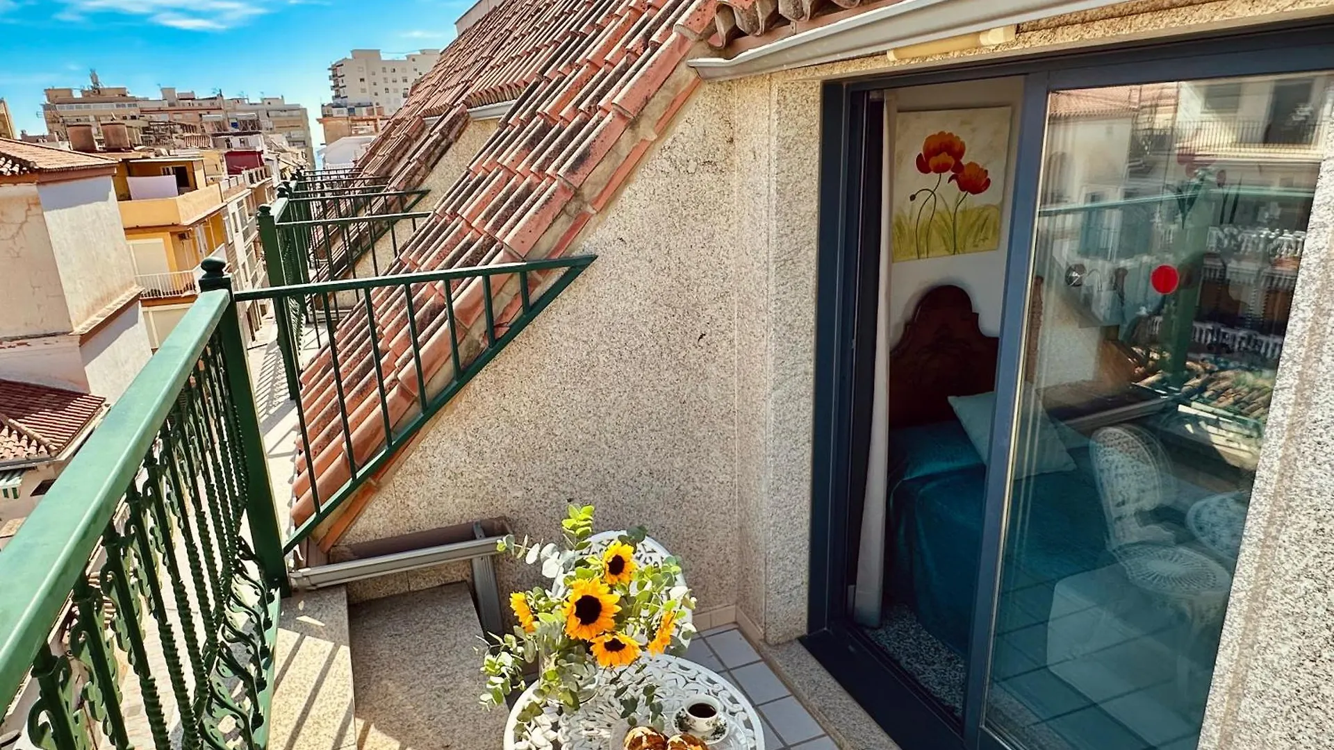 Hotel Reyesol Фуэнхирола