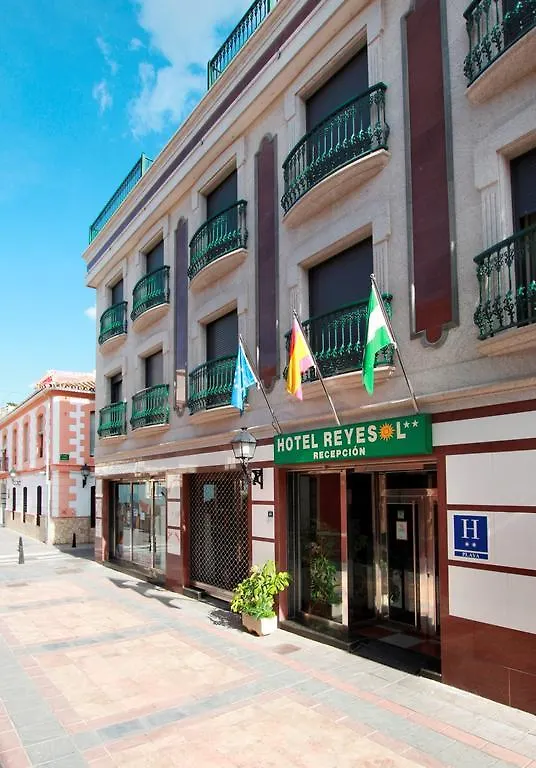 Hotel Reyesol location